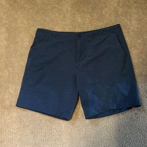 Faherty All Day Shorts; 36; Blue